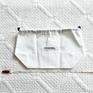 CHANEL White Drawstring Bag